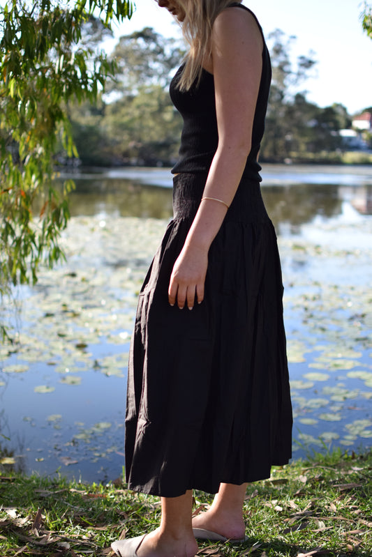 Nomad Skirt In Midi length - Noir