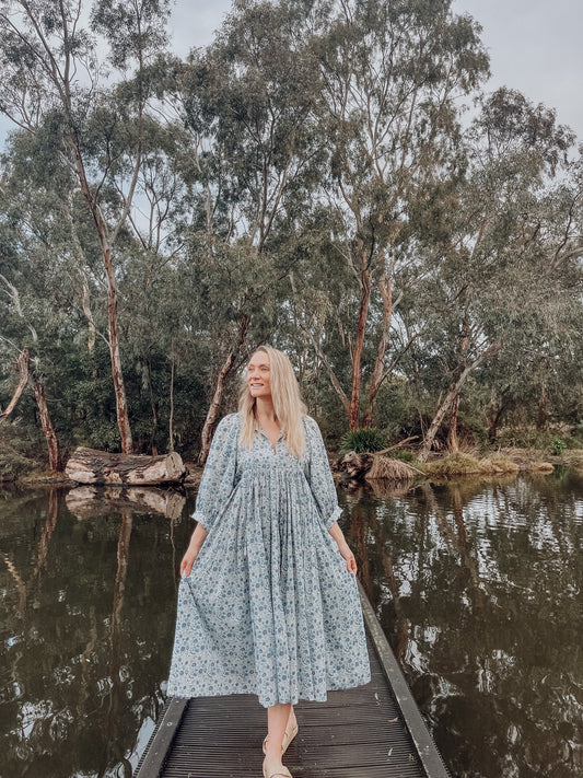 Pretty Midi Dress - blue